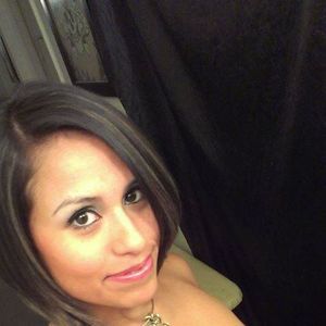 Meet your Posher, Adriana